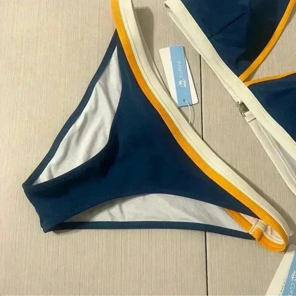 CUPSHE Plunge Neck Low Waist Bikini Set Medium NWT - Picture 8 of 13